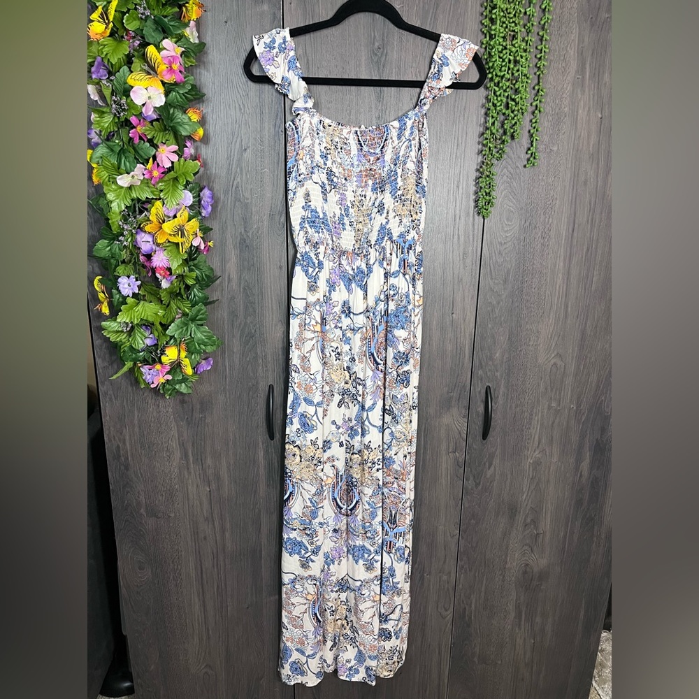 -💙2/$40💙NWOT fflmyuhuliu Flutter Strap Printed Maxi Dress Size M/Large